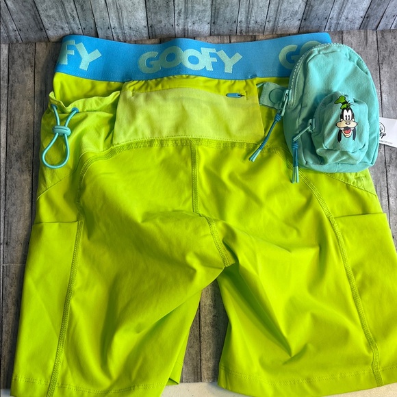 Goofy Disney Biker shorts - Picture 2 of 7